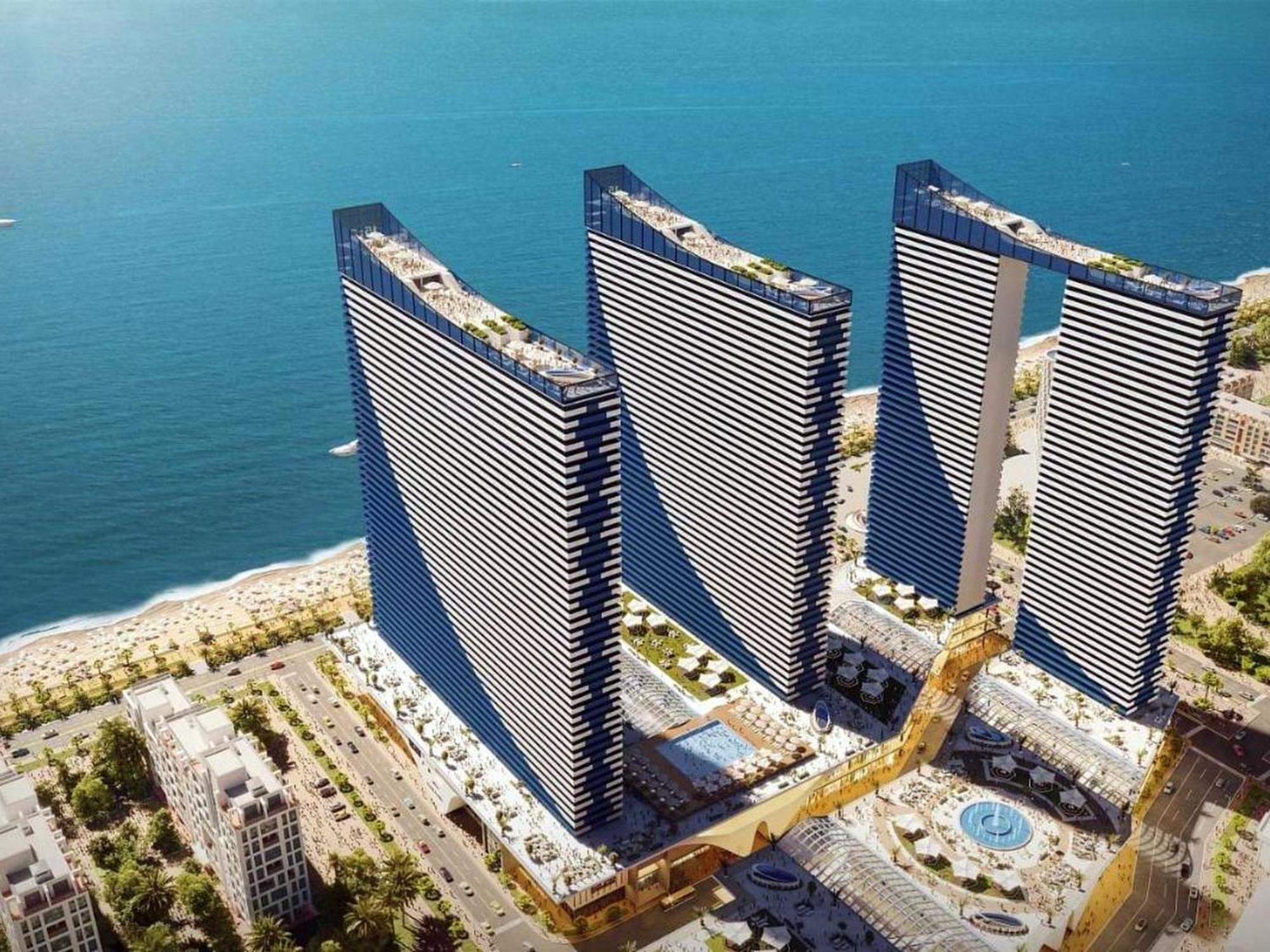 Delux Sea View Aparthotel In Orbi City バトゥーミ エクステリア 写真